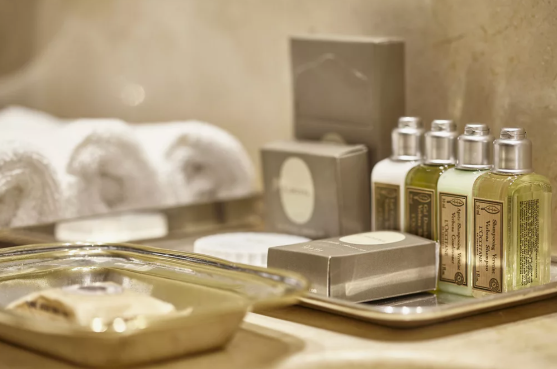 Управление запасами на складе и в гостиничном бизнесе